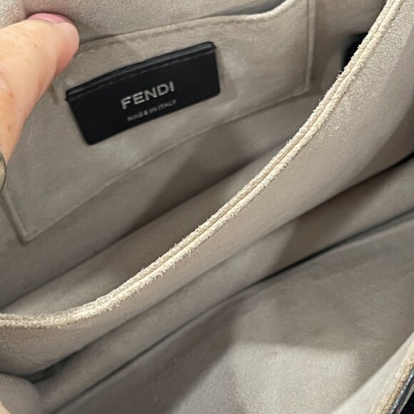 Fendi Vitello Liberty Studded Small Kan 2-Way Leather Shoulder/Hand Bag (JB1304) - Picture 9 of 16